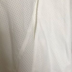 Gibson Latimer Jackets & Coats - NWT Light weight white jacket Gibson Latimer Jackets & Coats - NWT Light weight white jacket
